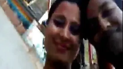 Milf porno hd latino engaña al hijo del vecino y lo seduce para follar