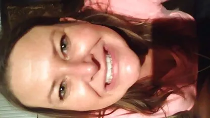 Gran coño jugando en dos escenas porno hentai en español latino